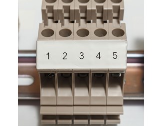 9,53mm bredd x 4,88m lång svart på baksidan